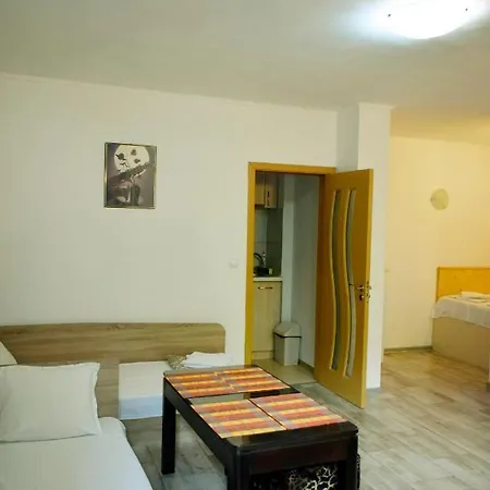 Flora Beach 6 * Burgaz