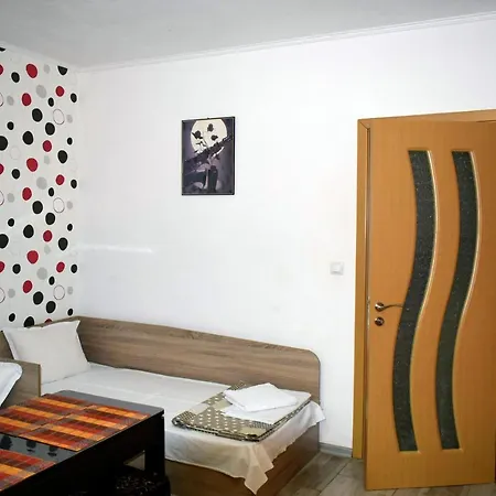 Flora Beach 6 Apartman *